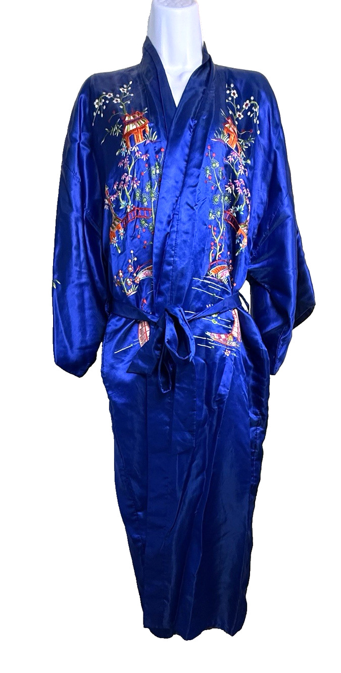 Vintage 1970s Plum Blossom hand embroidered Asian robe large blue pagodas Kimono